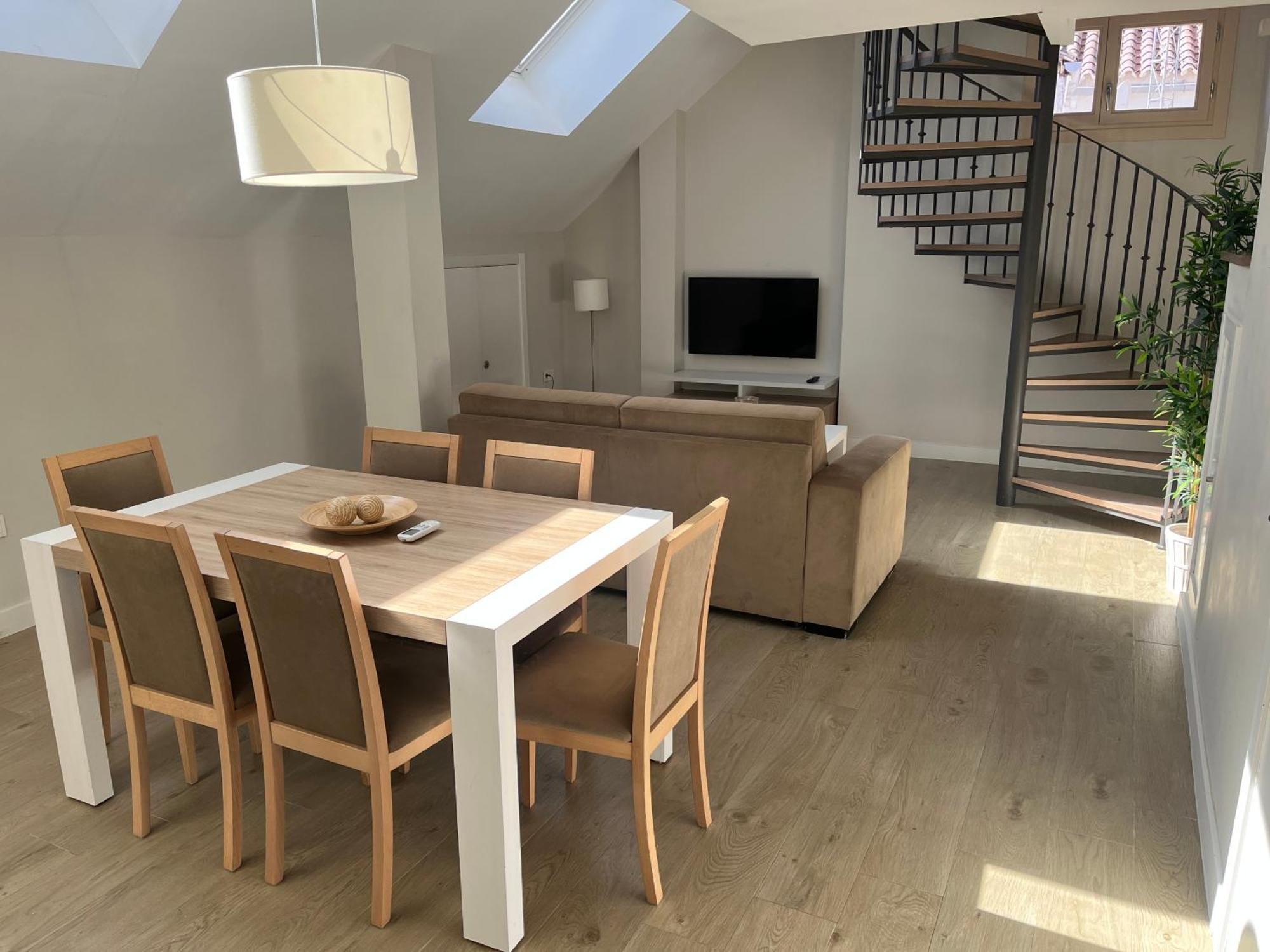Apartamentos Pinar Malaga Centro Buitenkant foto